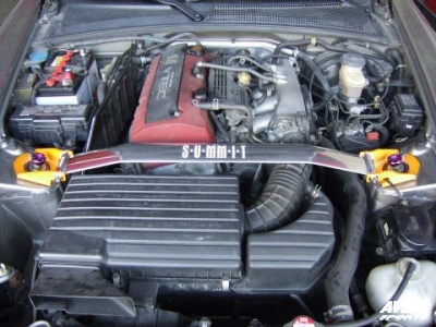 Strutbar front