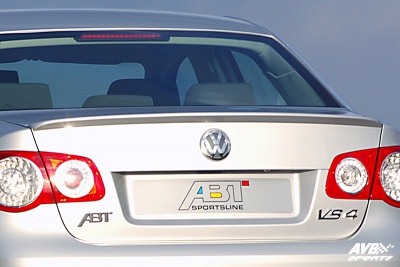 Rear wing