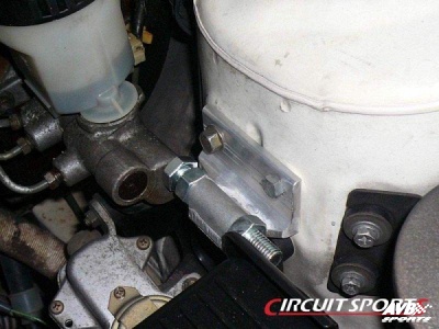 Brace brake booster