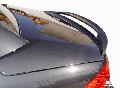 Rear wing