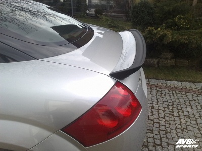 Rear wing