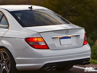 Rear wing
