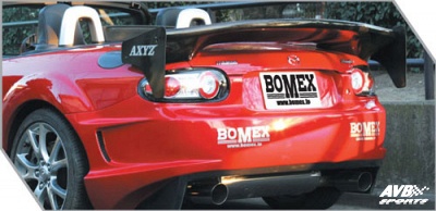 Rear wing