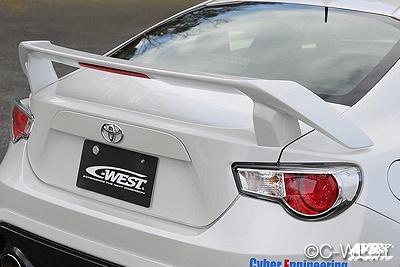 Rear wing