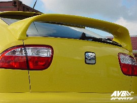 Rear wing