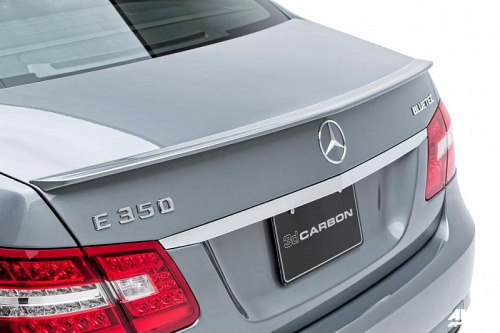 Rear wing