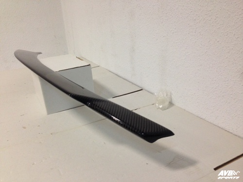 Rear wing