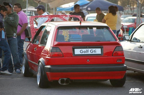 Rear wing
