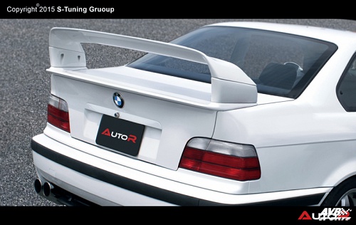 Rear wing