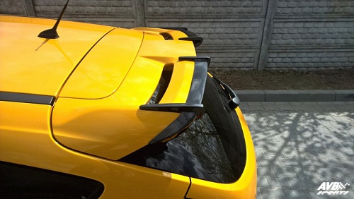 Rear wing