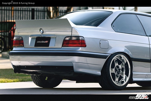 Rear wing
