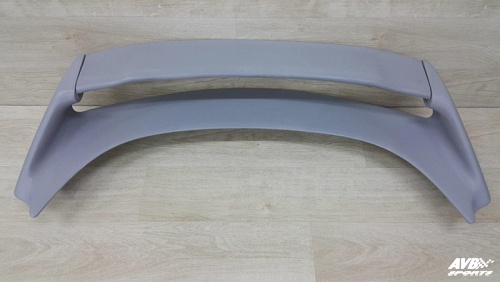 Rear wing