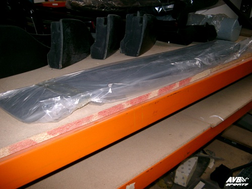 Rear wing