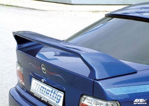 Rear wing