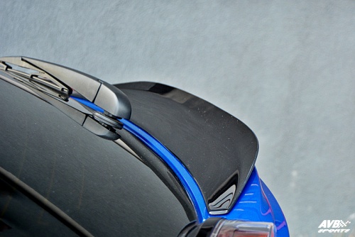 Rear wing