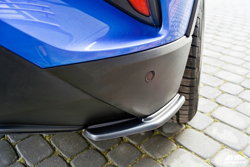 Rear corners