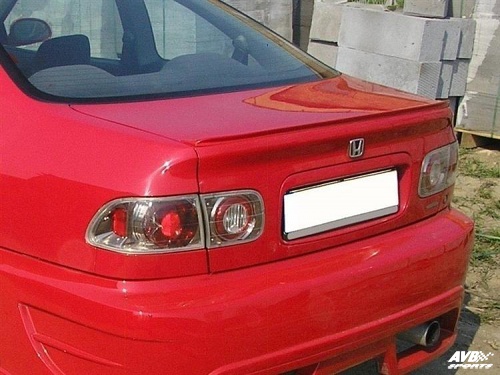Rear wing