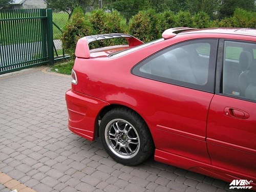 Rear wing