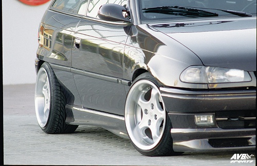 Sideskirt (right)