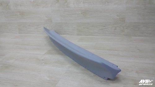 Rear wing