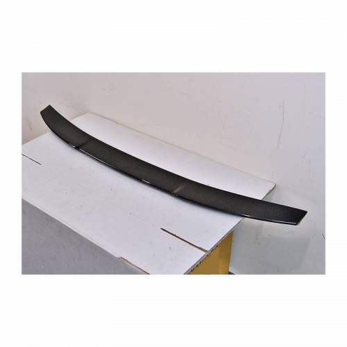 Rear wing
