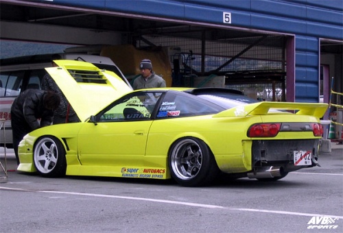 Rear wing