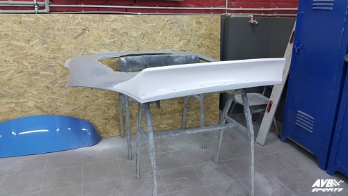 Rear wing