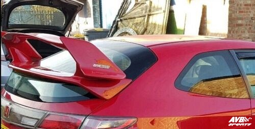 Rear wing