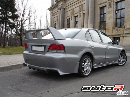 Rear wing